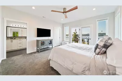 4652 E Hillcrest Drive, Port Orchard, WA 98366 - Photo 26