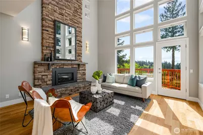 7393 Braemar Drive, Edmonds, WA 98026 - Photo 2