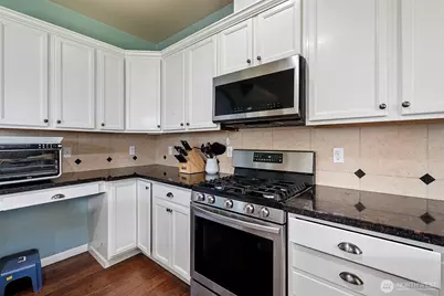 15369 Callie Avenue SE, Yelm, WA 98597 - Photo 10