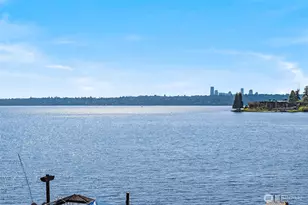 9205 SE Shoreland Dr, Bellevue, WA 98004 - Photo 16