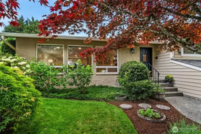 2017 Jones Circle SE, Renton, WA 98055 - Photo 4