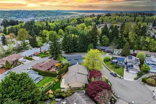 2017 Jones Cir SE, Renton, WA 98055 - Photo 2