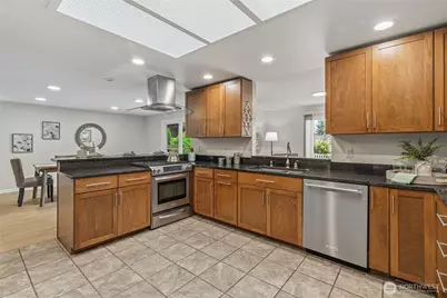 2017 Jones Circle SE, Renton, WA 98055 - Photo 16