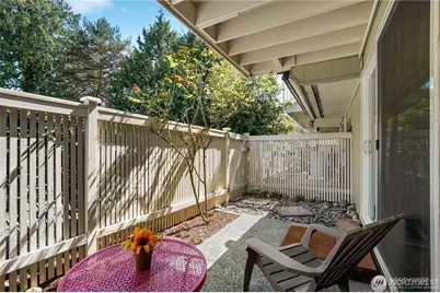 9907 NE 124th Street #813, Kirkland, WA 98034 - Photo 18
