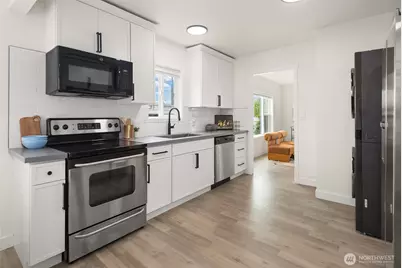 1325 Broadway, Everett, WA 98201 - Photo 4