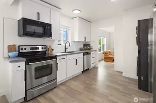 1325 Broadway, Everett, WA 98201 - Photo 4