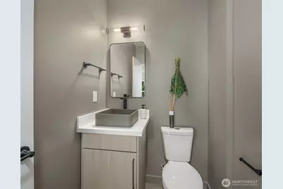 2302 E Pike Street, Seattle, WA 98122 - Photo 10