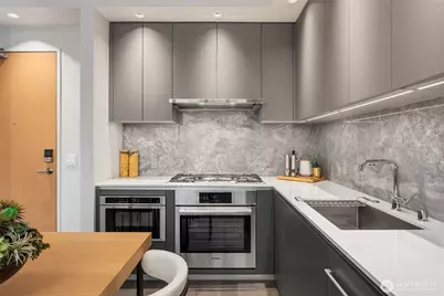 2510 6th Avenue #3803, Seattle, WA 98121 - Photo 10