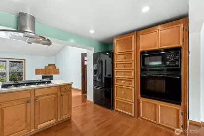4905 234th St. SW, Mountlake Terrace, WA 98043 - Photo 10