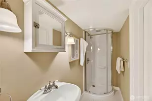 3033 44th Ave SW, Seattle, WA 98116 - Photo 24
