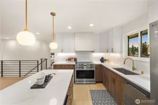 2518 36th Ave W, Seattle, WA 98199 - Photo 12