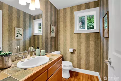 815 2nd Avenue N #A, Seattle, WA 98109 - Photo 20