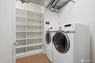 10700 NE 4th St, Bellevue, WA 98004 - Photo 18