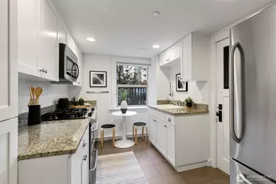 117 John Street #9, Seattle, WA 98109 - Photo 10