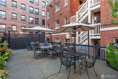 117 John Street #9, Seattle, WA 98109 - Photo 18