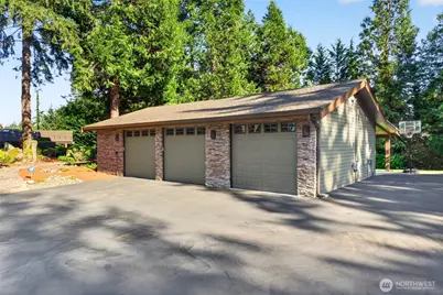 21421 Snag Island Drive E, Lake Tapps, WA 98391 - Photo 16