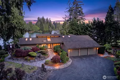21421 Snag Island Drive E, Lake Tapps, WA 98391 - Photo 2