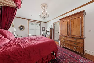 211 14th Avenue E, Seattle, WA 98112 - Photo 14