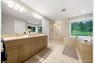 12326 24th Avenue NE, Seattle, WA 98125 - Photo 18
