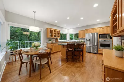 12326 24th Avenue NE, Seattle, WA 98125 - Photo 10
