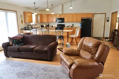 693 Temple Avenue, Morton, WA 98356 - Photo 6
