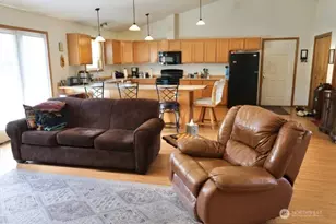 693 Temple Ave, Morton, WA 98356 - Photo 6