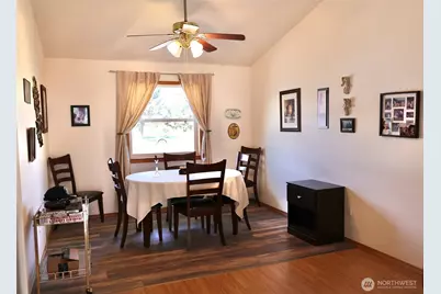 693 Temple Avenue, Morton, WA 98356 - Photo 8