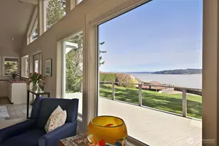 2693 N Bluff Rd, Greenbank, WA 98253 - Photo 32
