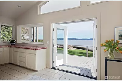 2693 North Bluff Road, Greenbank, WA 98253 - Photo 16