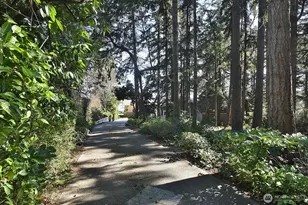 2693 N Bluff Rd, Greenbank, WA 98253 - Photo 36
