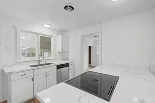 614 N Pearl St, Centralia, WA 98531 - Photo 8