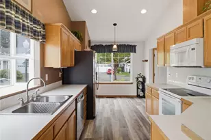 5042 Chambers Creek Loop SE, Olympia, WA 98501 - Photo 10