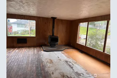 1521 Laura Street, Aberdeen, WA 98520 - Photo 2