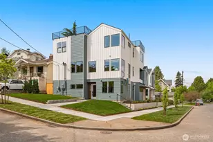 358 N 74th St, Seattle, WA 98103 - Photo 2