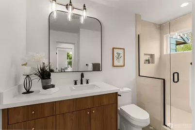 358 N 74th Street, Seattle, WA 98103 - Photo 6