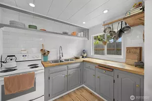 1210 Logan St, Bellingham, WA 98225 - Photo 16