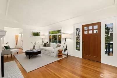 2568 28th Avenue W, Seattle, WA 98199 - Photo 6
