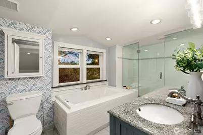 2568 28th Avenue W, Seattle, WA 98199 - Photo 22