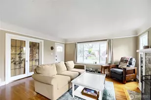 5755 25th Ave NE, Seattle, WA 98105 - Photo 8