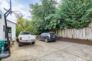 5755 25th Ave NE, Seattle, WA 98105 - Photo 32