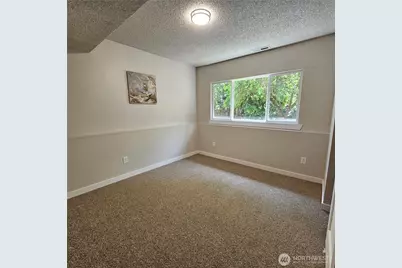 3827 Roosevelt Street NE, Bremerton, WA 98311 - Photo 20