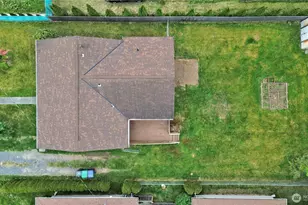 1083 Alder St, Marysville, WA 98270 - Photo 2