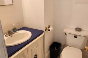 617 S 17th St, Tacoma, WA 98504 - Photo 14