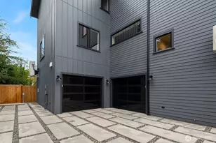7060 Cleopatra Pl NW, Seattle, WA 98117 - Photo 34