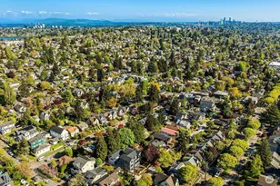 7060 Cleopatra Pl NW, Seattle, WA 98117 - Photo 40