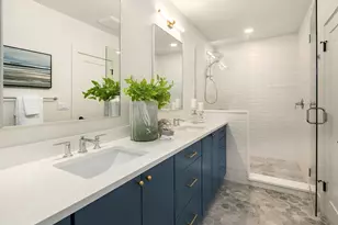 7060 Cleopatra Pl NW, Seattle, WA 98117 - Photo 20