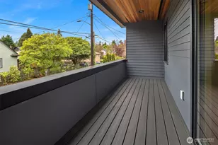 7060 Cleopatra Pl NW, Seattle, WA 98117 - Photo 16