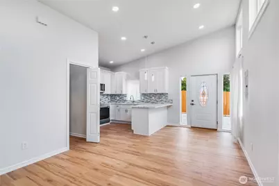 9438 24th Avenue SW #B, Seattle, WA 98106 - Photo 6