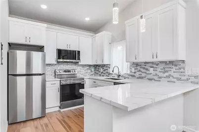 9438 24th Avenue SW #B, Seattle, WA 98106 - Photo 10