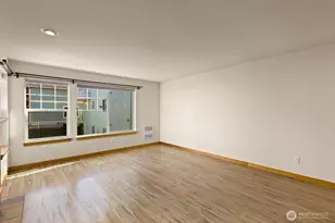 10520 Whitman Ave N, Seattle, WA 98133 - Photo 4